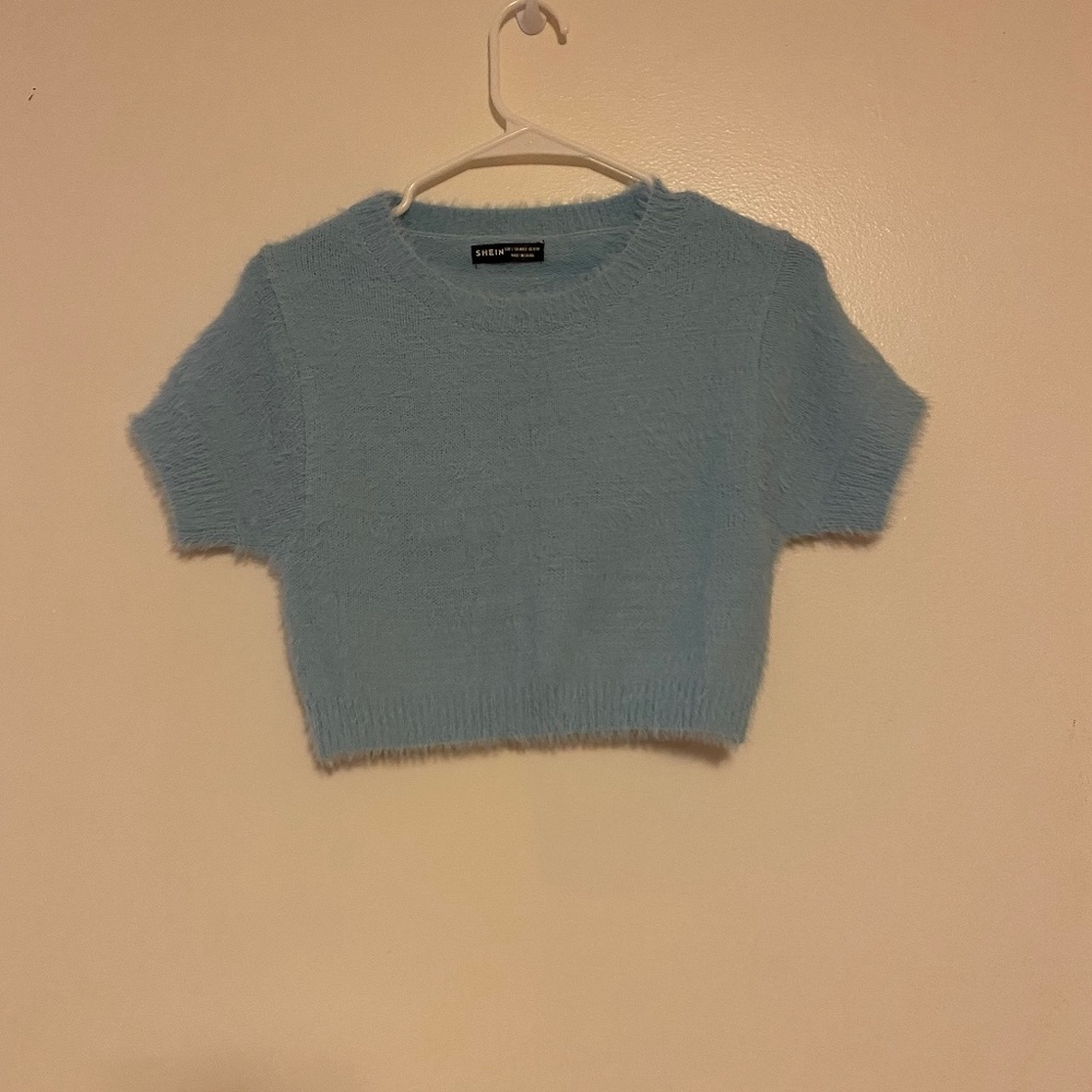 Fuzzy Blue Crop
